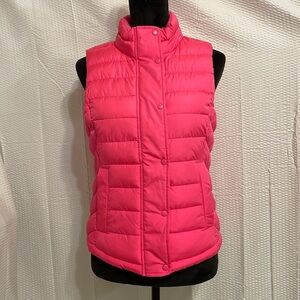 Gap pink puffer vest size XS NEW